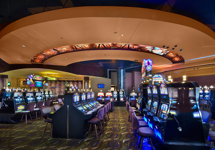 Casino slot machine games