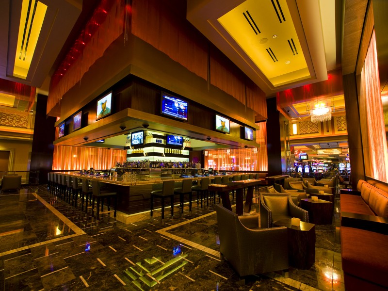 Thunder_Valley_Casino_Resort_Center_Bar